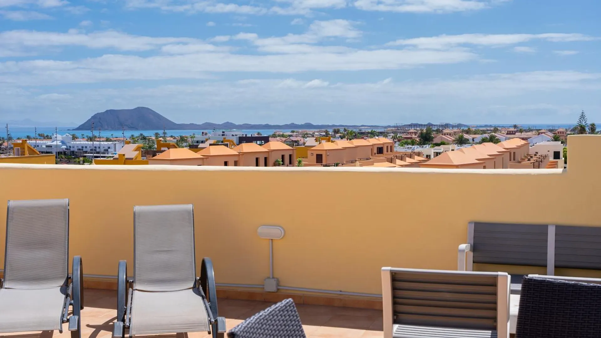 Villas y Apartamentos El Sultan Corralejo