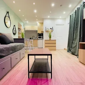  Appartement Gympie : Joli Cosy En Centre-ville France